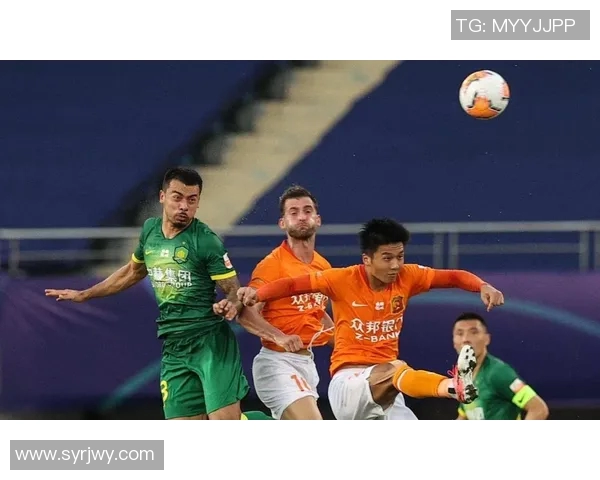 上海足球队速度之争引发热议球迷观点各异激烈讨论持续升温